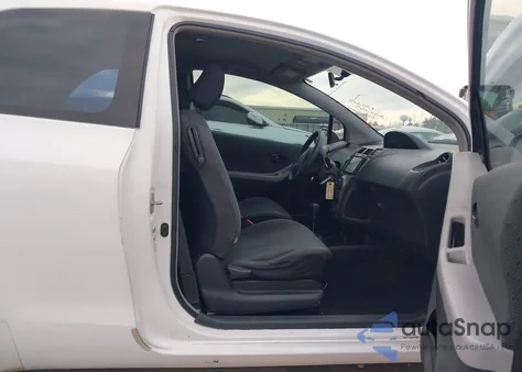 2011 Toyota Yaris z USA, uszkodzony, nr VIN JTDJT4K35B5335528